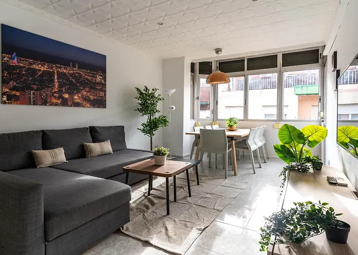 Bonito Apartamento Camp Nou